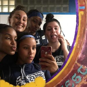 Meet your Posher, Diane